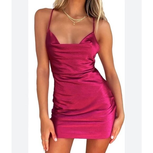 Just Quella Amazon Faux Satin Open Back Sleeveless Cranberry Mini Dress Size 4 - Picture 1 of 8